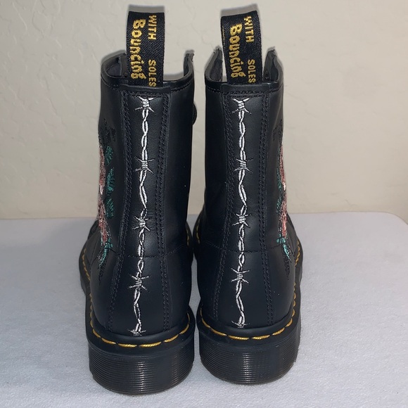 DR MARTENS BRAND NEW SIZE 7 1460 VONDA II GORGEOUS EMBROIDERED BOOTS - Picture 4 of 9
